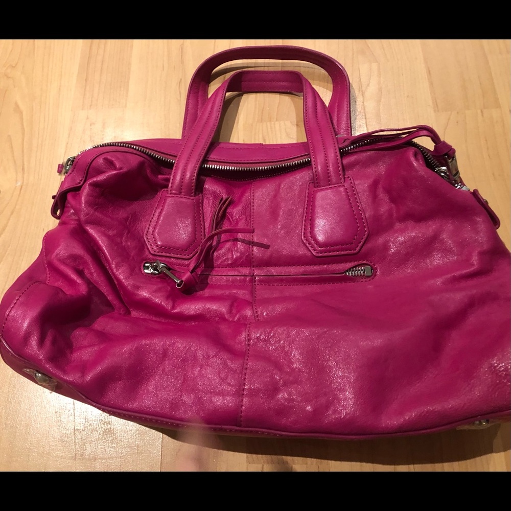 Finn Esker bag